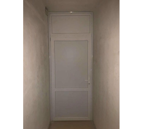 Металлопластиковые двери для технических помещений VEKA Softline 76 с фрамугой 1400 x 2000 мм