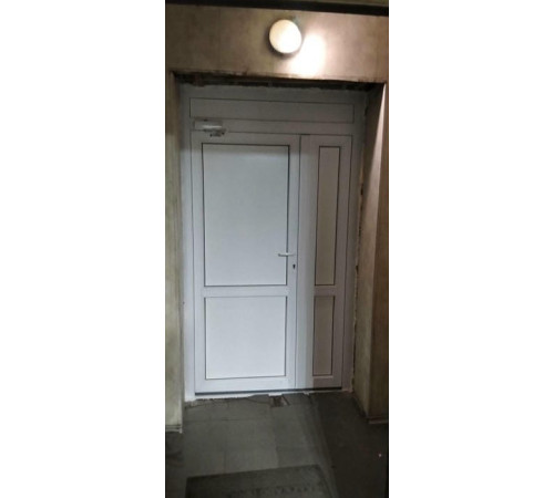 Металлопластиковые двери для технических помещений VEKA Softline 76 поворотные 1800 x 2000 мм