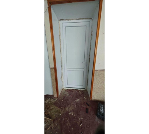 Металлопластиковые двери для технических помещений VEKA Softline 76 поворотные 800 x 2000 мм