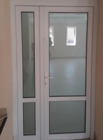 Металопластикові двері WDS 5S полуторні з поворотно-відкидною стулкою 1200 x 2100 мм