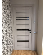 Межкомнатные Двери Leador Doors Malta монблан Черное стекло ПВХ плёнка