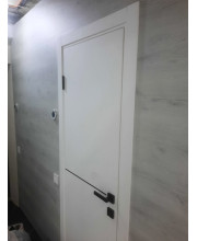 Двери Darumi Doors Plato Line PTL-03 белый матовый (декор с алюминия черного цвета)