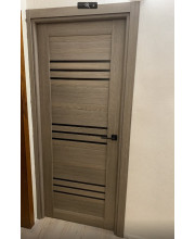 Межкомнатные Двери Leador Doors Sovana серое дерево Черное стекло ПВХ плёнка