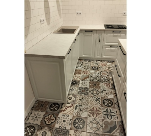 Угловая кухня на заказ крашеный МДФ RAL 9003 267