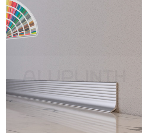 Плинтус алюминиевый Волнистый 40x11.7x2700 мм ALU-NV4011R RAL Kluchuk