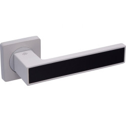 Ручки на розетах Gavroche MAGNIUM Mg - A1 WHITE/BLACK