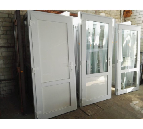 Металопластикові двері WDS 5S 900 x 2200 мм