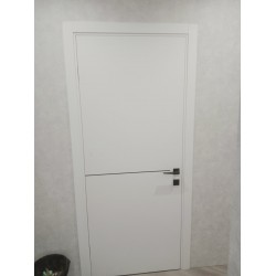 Міжкімнатні Двері Plato Line PTL-03 білий матовий (декор з алюмінію чорного кольору) Darumi Ламінатин
