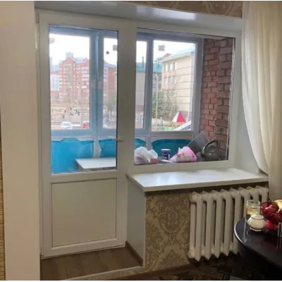 Балконный блок REHAU EURO 60 с глухим окном и поворотно-откидными дверями 1700 x 2100 мм-8