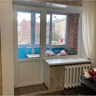 Балконний блок Steko S700 з глухим вікном і поворотно-відкидними дверима 1800 x 2100 мм-5