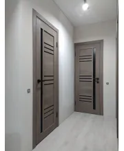 Міжкімнатні Двері Leador Doors Compania сіре дерево Чорне скло ПВХ плівка Міжкімнатні Двері Leador Doors Compania сіре дерево Чорне скло ПВХ плівка
