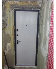 Вхідні Двері Ультра (квадро) Kale 547/251 Дуб дорато темний / Рустик авиньон блан Булат Вхідні Двері Ультра (квадро) Kale 547/251 Дуб дорато темний / Рустик авиньон блан Булат