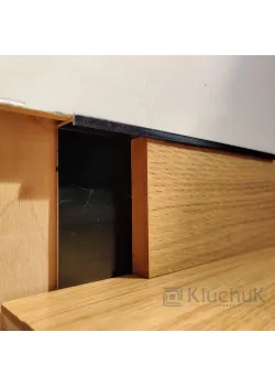 Алюминиевый плинтус скрытого монтажа Kluchuk