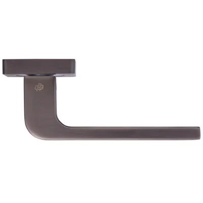 Ручки на розетах Gavroche CALIFORNIUM Cf - A1 MBN/CP-2