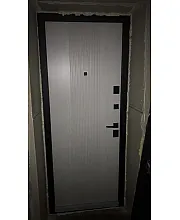 Входные Двери Ультра (квадро) Kale 547/251 Дуб дорато темный / Рустик авиньон блан Булат