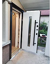 Вхідні Двері Cotage1 (KT1 з терморозривом) 496 UFO BLACK RAL 7016 Abwehr