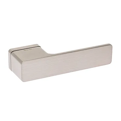 Ручки на розетах RICH-ART 423 R80 MWSN-0