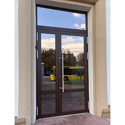 Алюминиевые двери Alulight W76 полуторные с фрамугой 1200 x 2500 мм-4