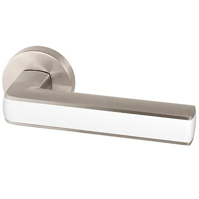 Ручки на розетах Armadillo CUBE URB3 SN/White-19-0