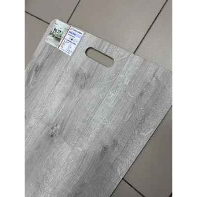 Ламинат Swiss Krono Easy Step 2025 Дуб Атланта 8554-3