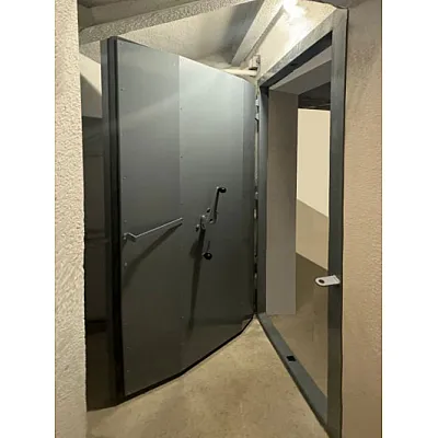 Вхідні Двері для бомбосховища Захисно-герметичні 440-900 кПа RockWood-1