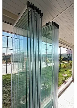 Безрамное остекление (гармошка) Reynaers под ключ