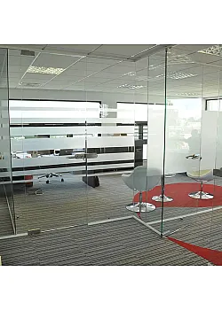 Безрамное остекление для офиса Schüco под ключ