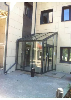 Алюмінієвий тамбур KMD під ключ