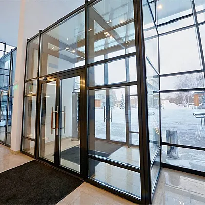 Алюмінієвий тамбур Reynaers-0