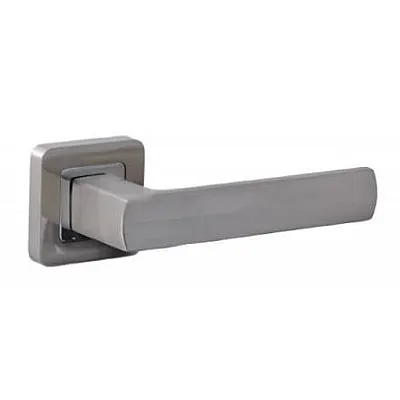 Ручки на розетах SAFITA 215 R40 SN/CP-0