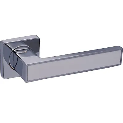 Ручки на розетах Gavroche MAGNIUM Mg - A1 CP/WHITE-0