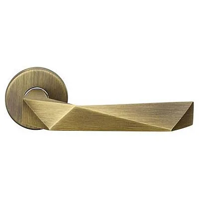 Ручки на розетах Martinelli Luxury-2