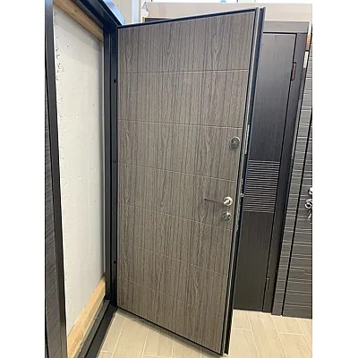 Вхідні Двері Вип М Горизонталь Qdoors-2