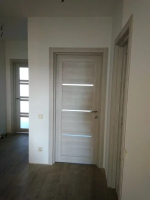 ДВЕРИ QUADRO ПОЛУСТЕКЛО RODOS