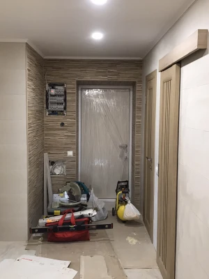 Двери Verona BLK дуб мокко Leador
