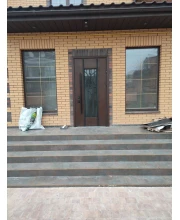 Двері Roble Страж