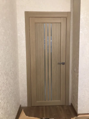 Двери Verona BLK дуб мокко Leador