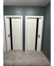 Двері Darumi Doors Plato Line PTL-04 білий матовий Чорне скло