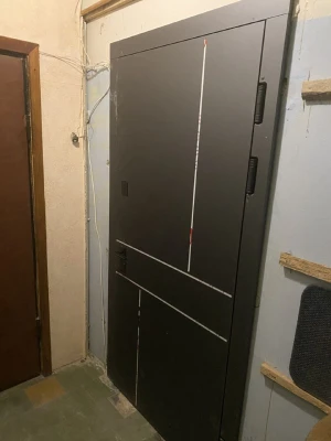 Двері Ультра (квадро) Securemme 557/607 Тоноване дзеркало Попільний металік/Сірий шифер Булат