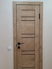 Двери RockWood Island Линия 8 рустик авиньйон золотой черное стекло