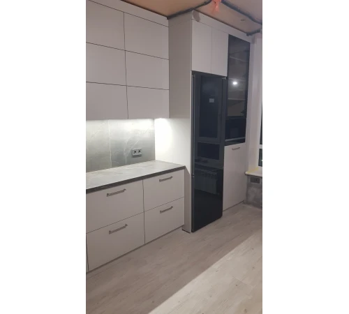 Кутова кухня на замовлення у білому кольорі №82 24.10.2024