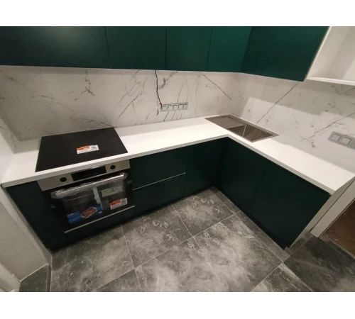 Кутова кухня на замовлення у кольоріБілий / Смарагдовий №99 13.09.2025