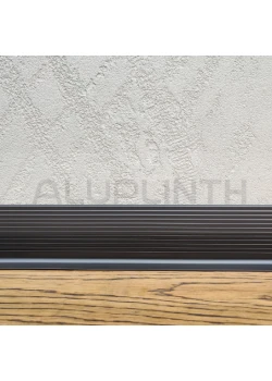 Плінтус алюмініевий Хвильовий 60x11.7x2700 мм ALU-NV6011R Чорний RAL9005 Kluchuk