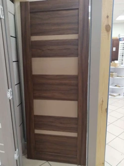 Двери Aura 10, орех европейский/лакобель кофейный, 800 мм полотно без врезок, состояние отличное, Гавела 16 WakeWood