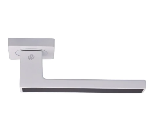 Ручки на розетах Gavroche MAGNIUM Mg - A1 WHITE/BLACK