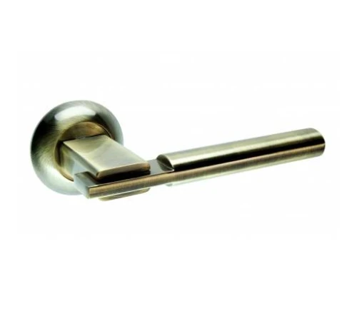 Ручки на розетах Кедр R10-038