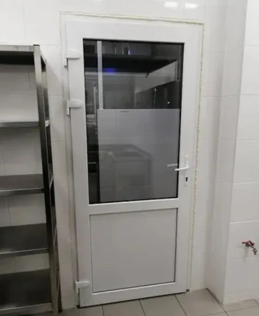 Металлопластиковые двери WDS 5S 900 x 2200 мм